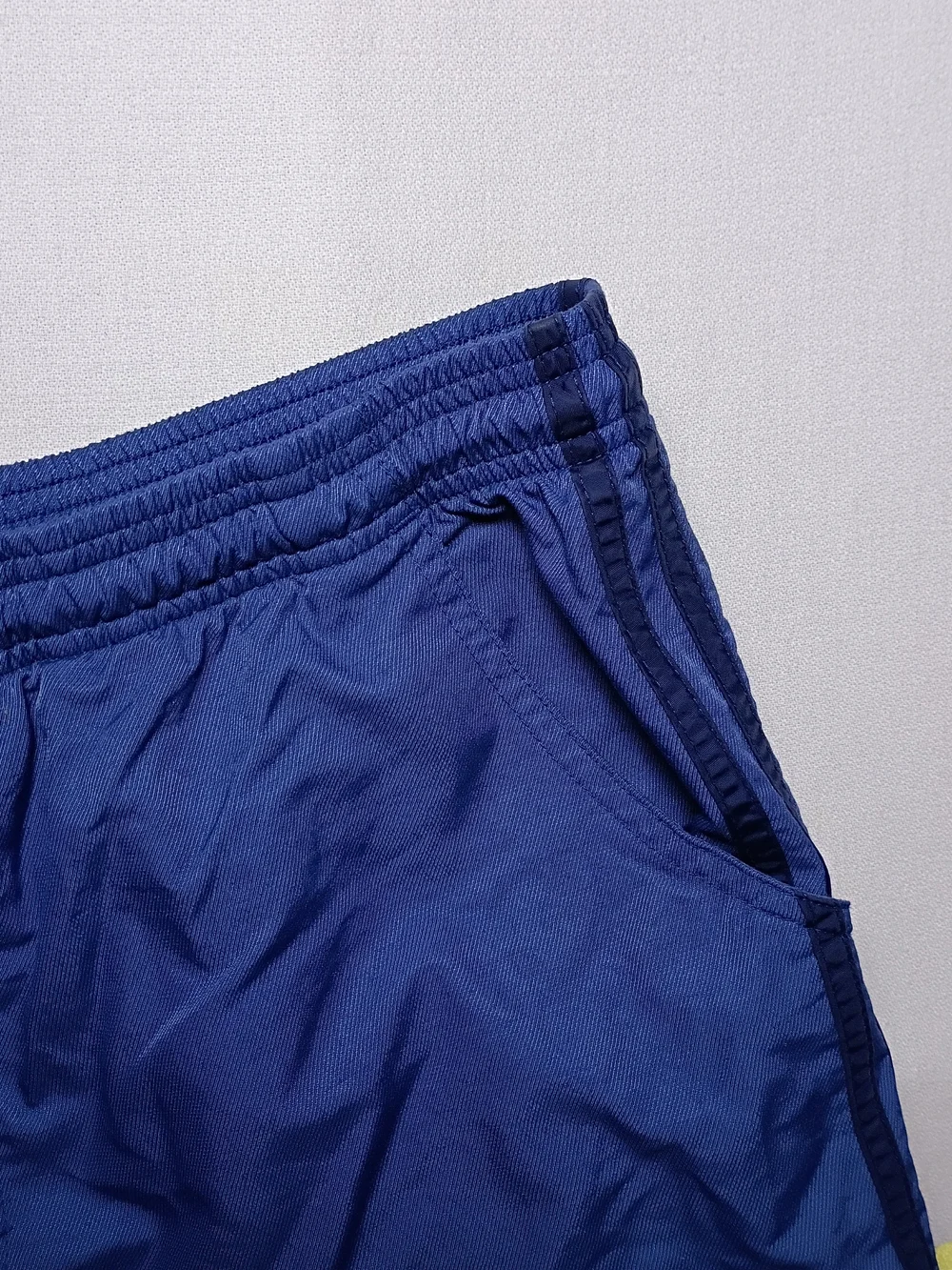 Vintage 2000 Adidas Mens Nylon 3 Stripe Athletic Cargo Shorts Large Royal Blue